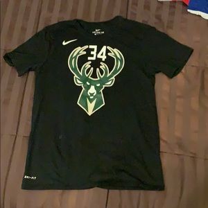Giannis antetokounmpo shirt